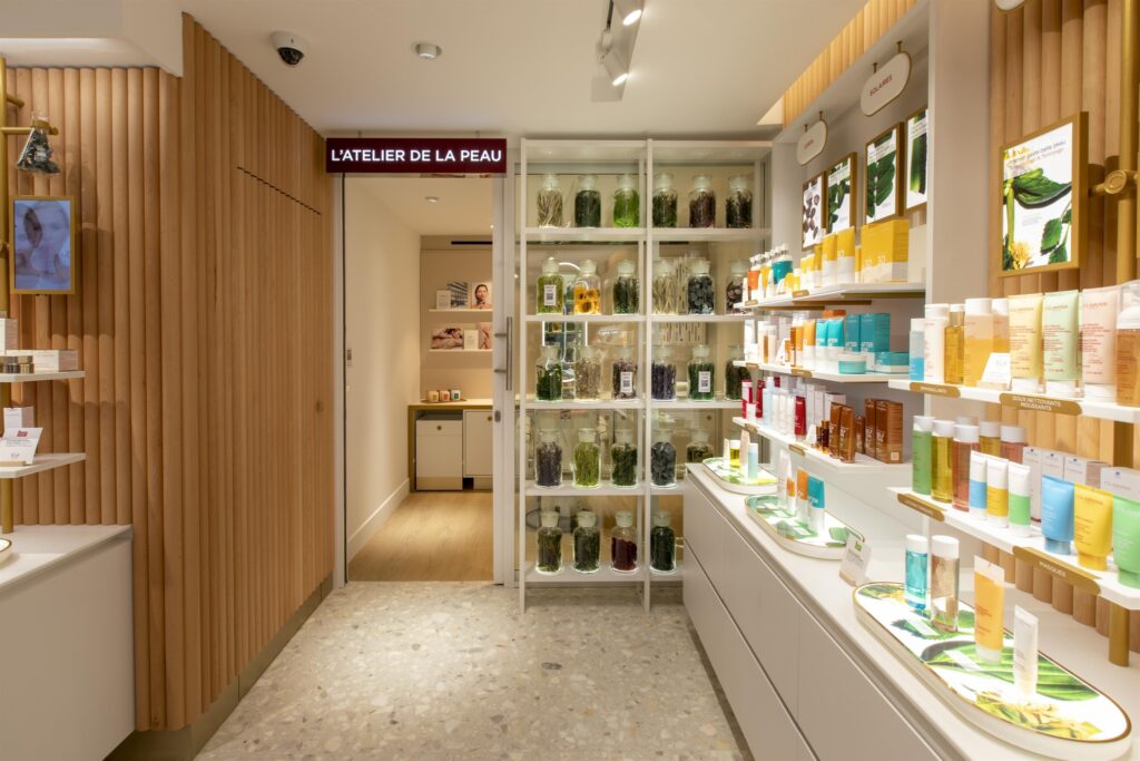 boutique di Clarins con SM Marble