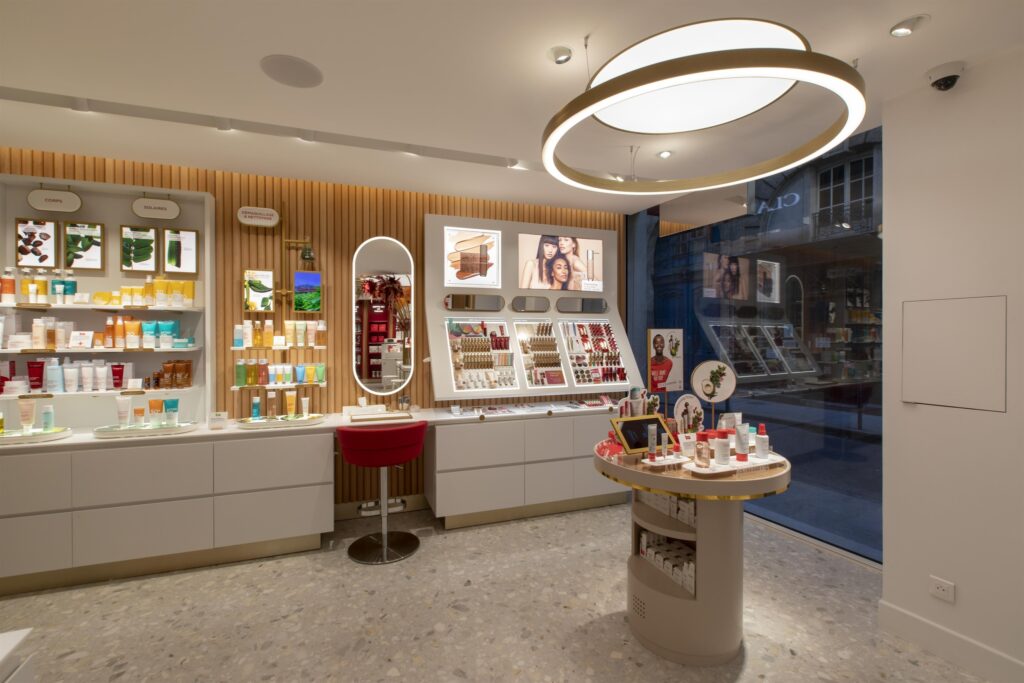 Boutique Clarins con SM Marble